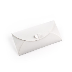 Hvid konvolut med hjerteformet lukning | 220 x 110 mm | Superbox