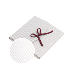Lille hvid konvolut med gyldne linjer | 155x155x10 mm | Superbox
