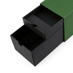 Grøn aflang gaveæske til flaske med to skuffer, 320x108x90 mm