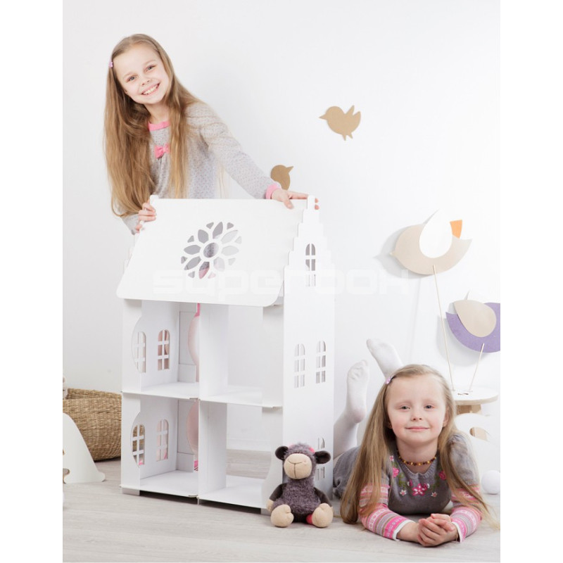 Legehus af bølgepap til dukker med loft