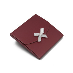 Metallic rød lille kuvert til penge | 155x155x10 mm | Superbox