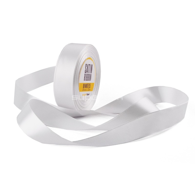 Elegant hvidt satinbånd, 25 mm bredt