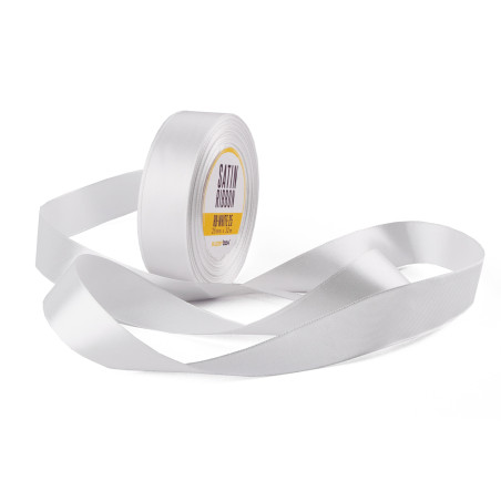 Elegant hvidt satinbånd, 25 mm bredt