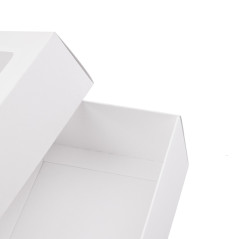 Hvid stor kvadratisk æske med PVC-vindue | 300x300x150 mm | Superbox