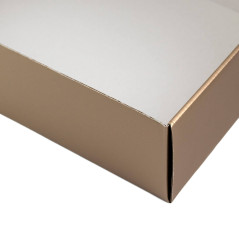 Dæmpet guld A4 gaveæske med PVC-vindue | 305x215x85 mm | Superbox