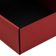 Kraftigt rød æske med vindue til glas | 185x195x75 mm | Superbox