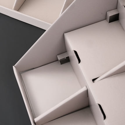 Papdisplays til detailhandel Diskdisplays i bølgepap til detailbutikker